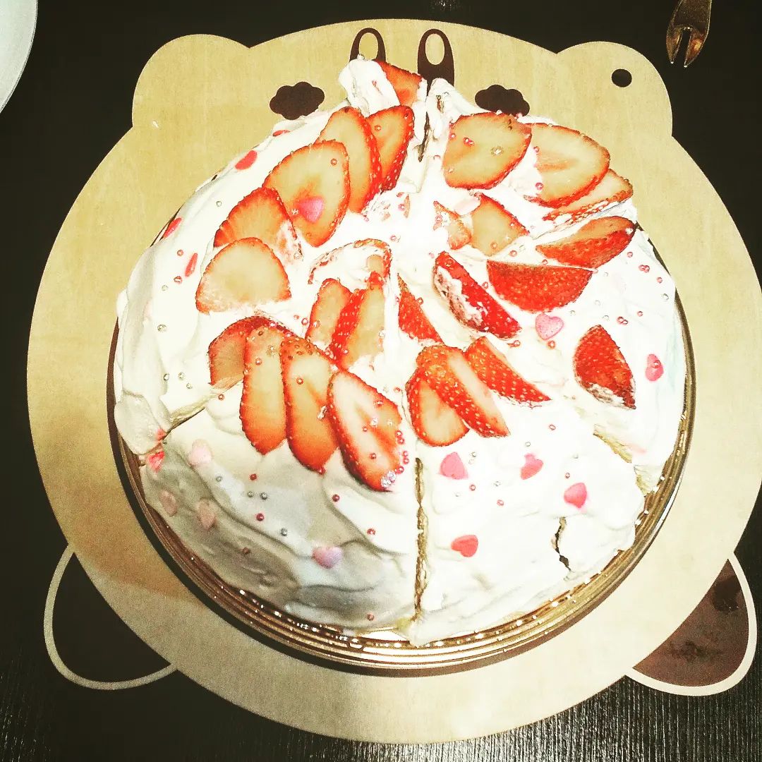 夫氏の誕生日ケーキ。